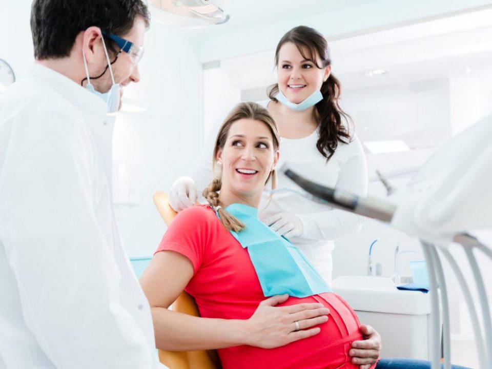درمان ایمپلنت دندانی در دوران بارداری